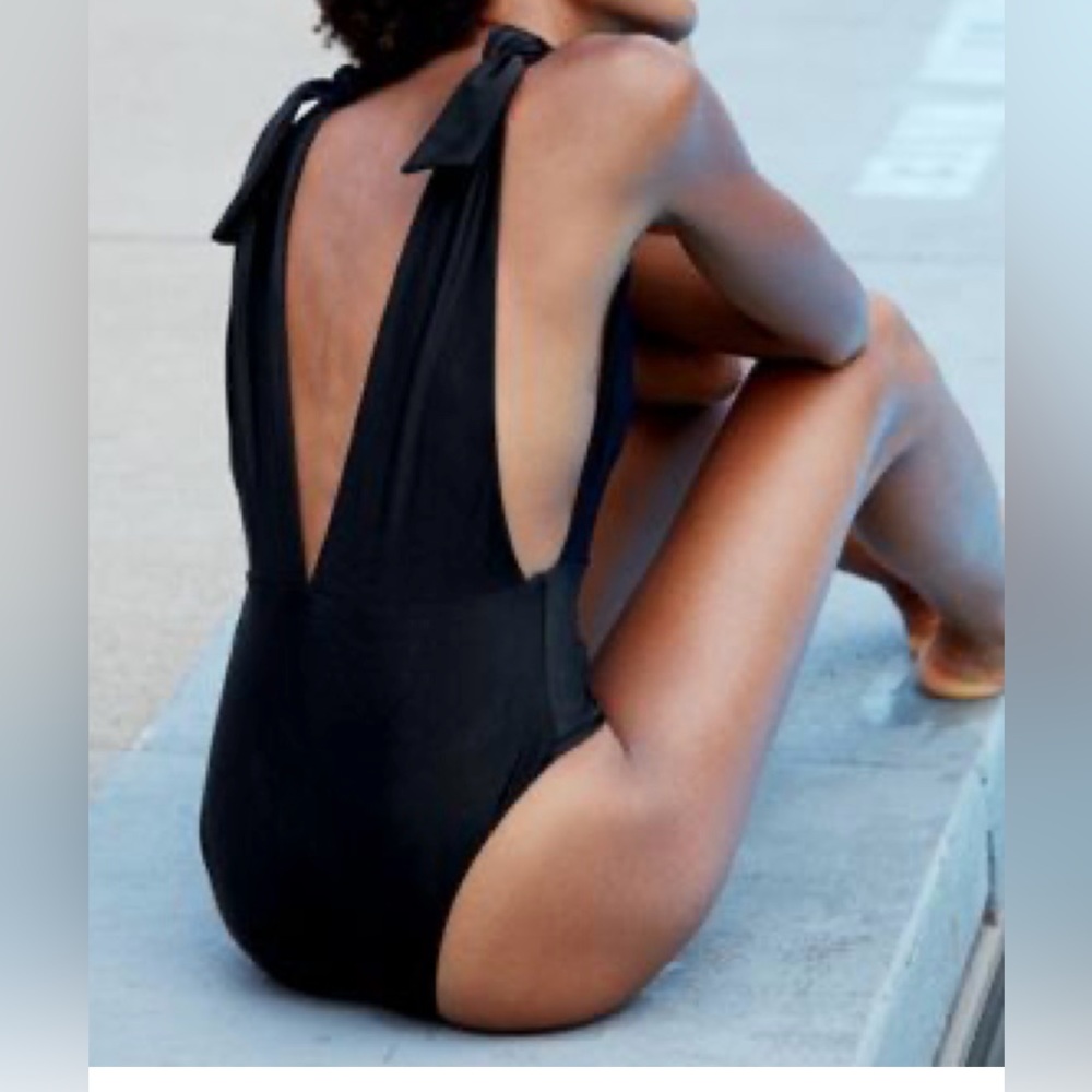 Aerie Swim One Piece Deep V Plunge Swimsuit Size Large Sexy Black Swimwear New - Picture 7 of 7